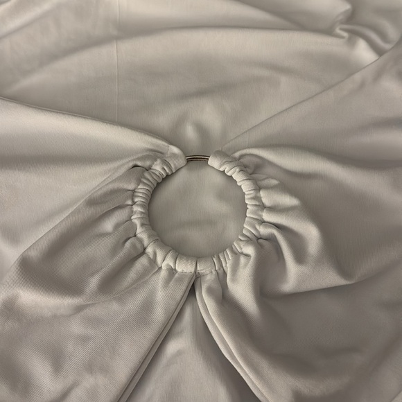 white o-ring going out top 🦴 - Picture 4 of 4